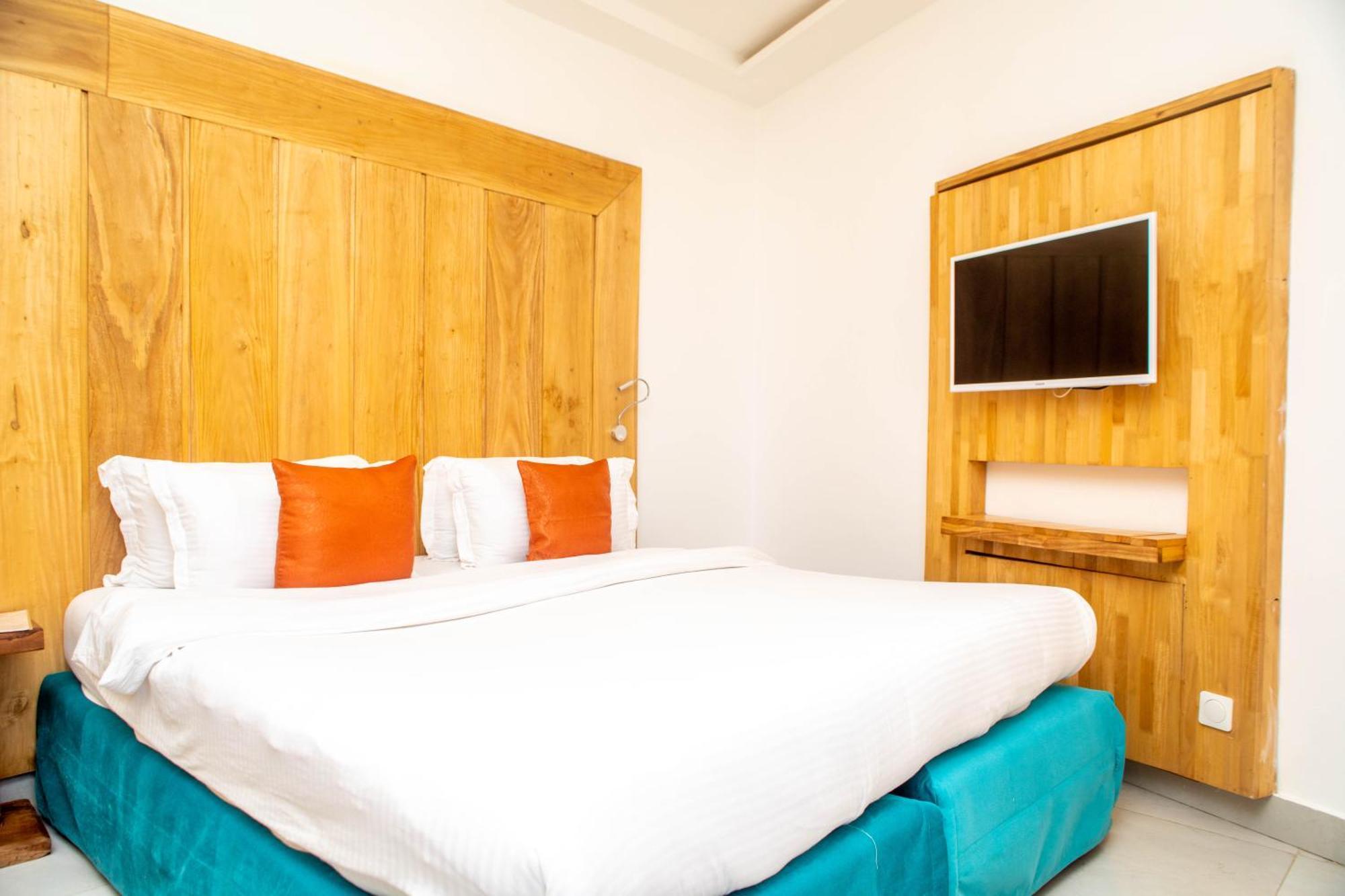 Hotel Les Orchidees 코토누 외부 사진